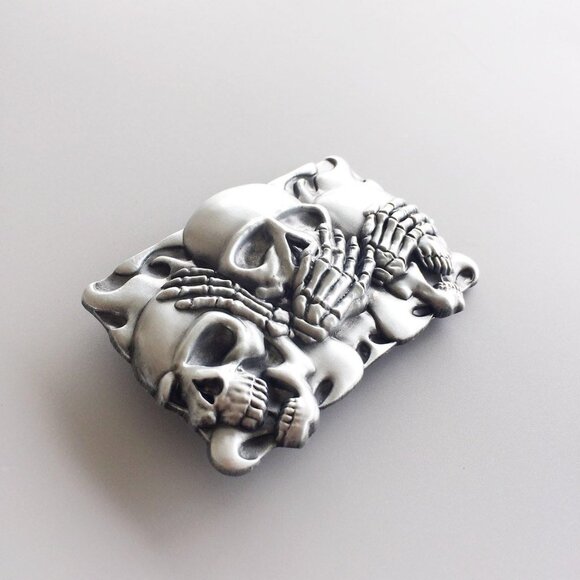 Men's Silver/black Imported Metal Zinc Alloy Vintage Style Shy Skull Belt Buckle - Picture 2 of 6